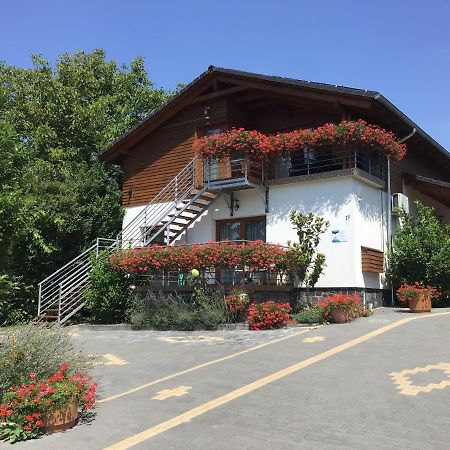 Dravecz Apartman Балатонлеле Екстериор снимка